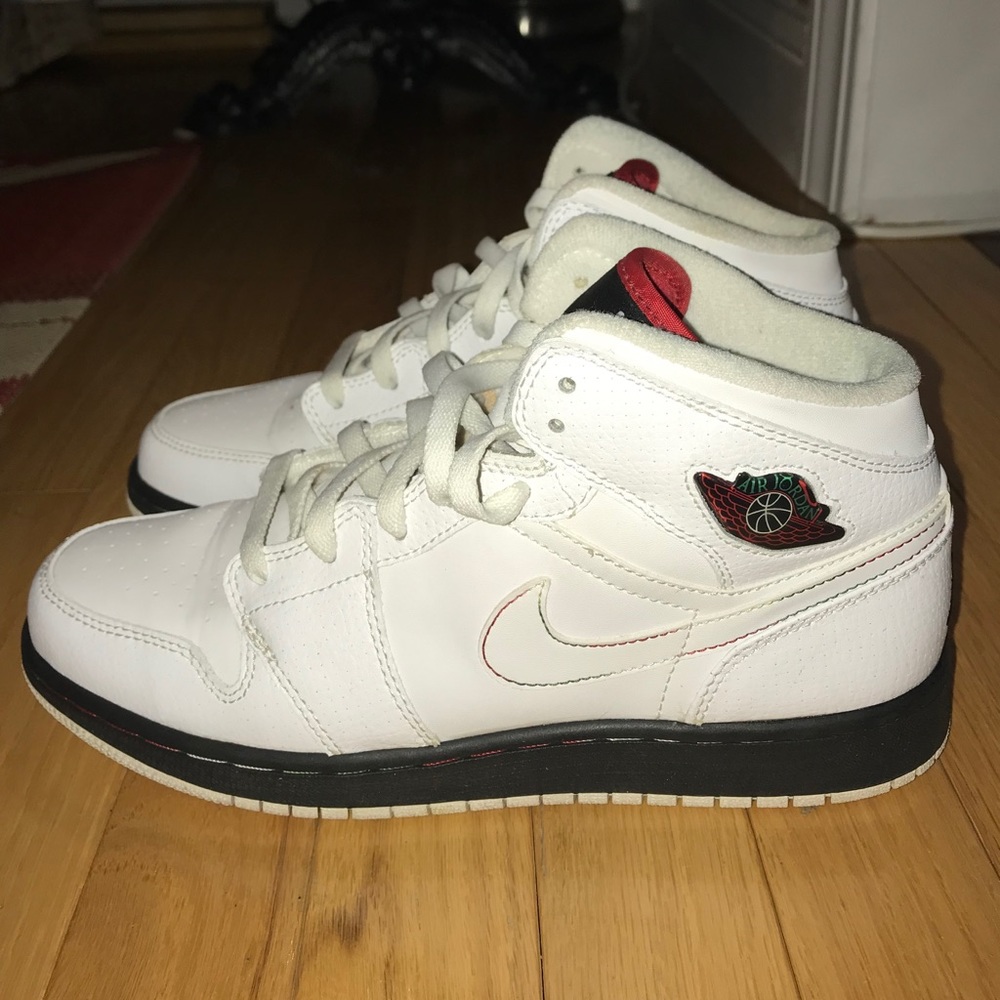 SOLD. Air Jordan 1 Retro Cinco De Mayo